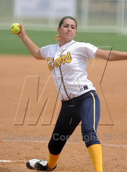 Thumbnail 2 in Mary Star of the Sea vs. Bellarmine-Jefferson (CIF SS D6 Final) photogallery.