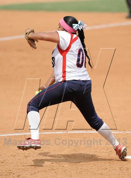 Thumbnail 2 in Mary Star of the Sea vs. Bellarmine-Jefferson (CIF SS D6 Final) photogallery.