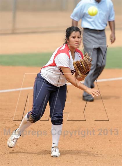 Thumbnail 3 in Mary Star of the Sea vs. Bellarmine-Jefferson (CIF SS D6 Final) photogallery.