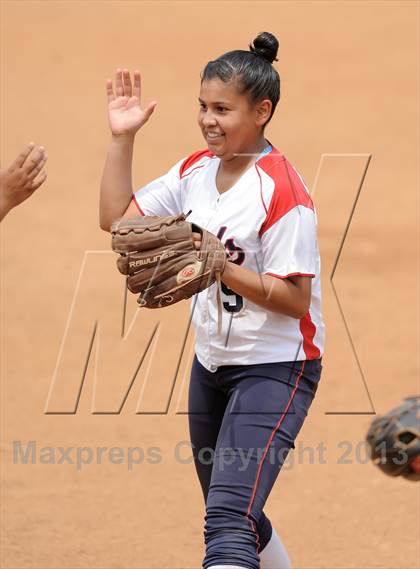 Thumbnail 2 in Mary Star of the Sea vs. Bellarmine-Jefferson (CIF SS D6 Final) photogallery.