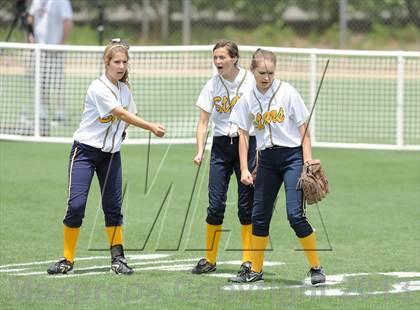 Thumbnail 2 in Mary Star of the Sea vs. Bellarmine-Jefferson (CIF SS D6 Final) photogallery.