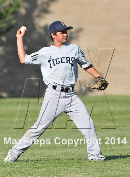 Thumbnail 3 in River Valley @ Inderkum photogallery.