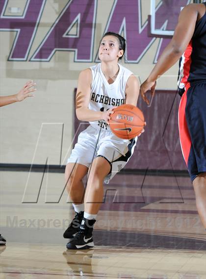 Thumbnail 2 in Archbishop Mitty vs. Sacred Heart (Nike Tournament of Champions) photogallery.
