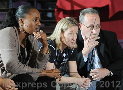 Thumbnail 1 in Archbishop Mitty vs. Sacred Heart (Nike Tournament of Champions) photogallery.