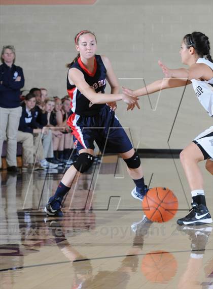 Thumbnail 2 in Archbishop Mitty vs. Sacred Heart (Nike Tournament of Champions) photogallery.