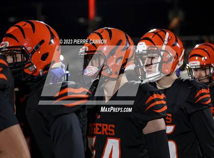 Thumbnail 2 in Armstrong (Kennedy) vs Brentsville District (VHSL Class 3 Region Final) photogallery.
