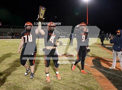 Thumbnail 2 in Armstrong (Kennedy) vs Brentsville District (VHSL Class 3 Region Final) photogallery.
