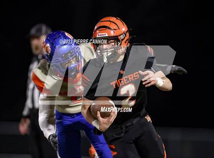 Thumbnail 3 in Armstrong (Kennedy) vs Brentsville District (VHSL Class 3 Region Final) photogallery.