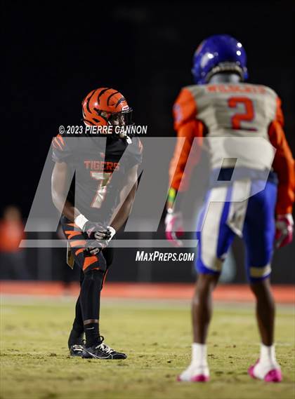 Thumbnail 2 in Armstrong (Kennedy) vs Brentsville District (VHSL Class 3 Region Final) photogallery.