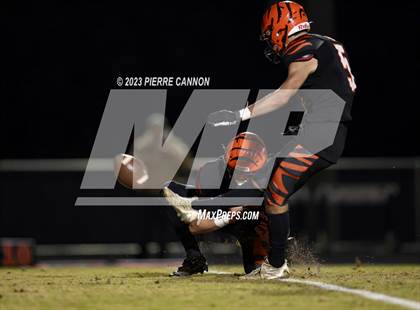 Thumbnail 2 in Armstrong (Kennedy) vs Brentsville District (VHSL Class 3 Region Final) photogallery.