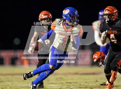 Thumbnail 1 in Armstrong (Kennedy) vs Brentsville District (VHSL Class 3 Region Final) photogallery.