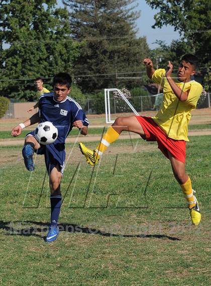 Thumbnail 3 in Vacaville Christian @ Encina Prep photogallery.