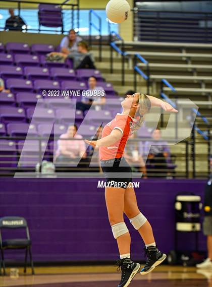 Thumbnail 2 in Gilmer @ Hallsville photogallery.