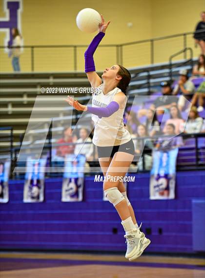 Thumbnail 3 in Gilmer @ Hallsville photogallery.