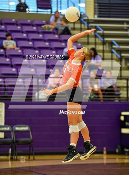 Thumbnail 3 in Gilmer @ Hallsville photogallery.