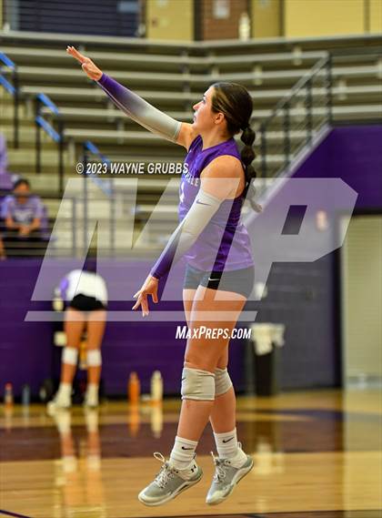 Thumbnail 3 in Gilmer @ Hallsville photogallery.