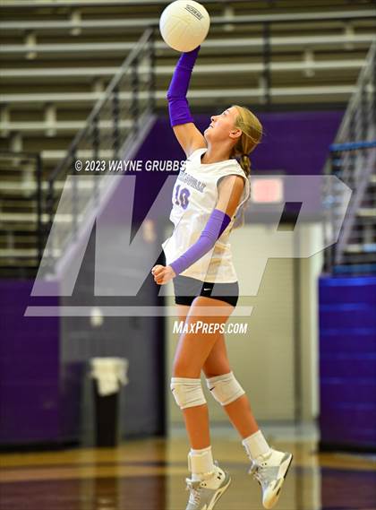 Thumbnail 3 in Gilmer @ Hallsville photogallery.