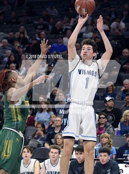 Thumbnail 2 in Notre Dame vs. Pleasant Valley (CIF State D3 Final) photogallery.
