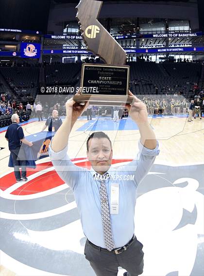 Thumbnail 2 in Notre Dame vs. Pleasant Valley (CIF State D3 Final) photogallery.