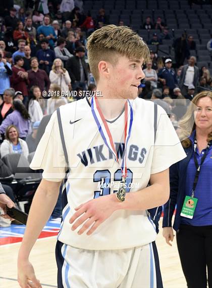 Thumbnail 2 in Notre Dame vs. Pleasant Valley (CIF State D3 Final) photogallery.