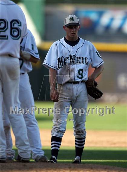 Thumbnail 2 in Round Rock Westwood vs. McNeil photogallery.