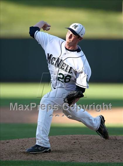 Thumbnail 2 in Round Rock Westwood vs. McNeil photogallery.