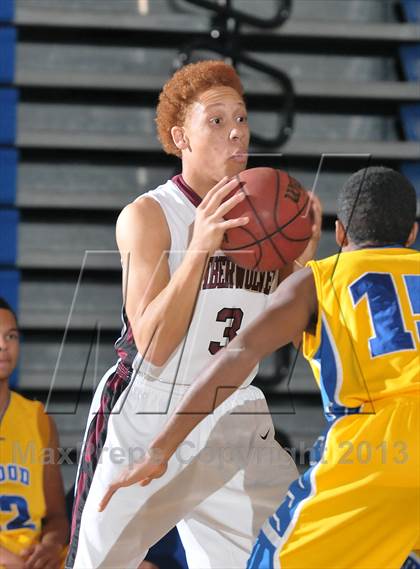 Thumbnail 1 in Wood vs. Woodcreek (Les Curry Invitational) photogallery.