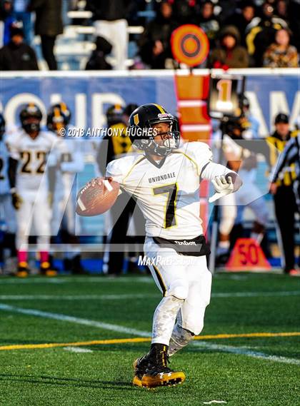 Thumbnail 2 in Uniondale vs. Freeport (Section 8 Conference I Semifinal)  photogallery.
