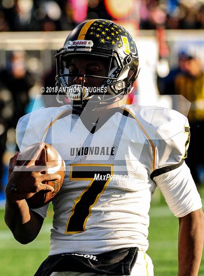 Thumbnail 1 in Uniondale vs. Freeport (Section 8 Conference I Semifinal)  photogallery.
