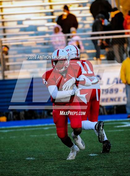 Thumbnail 3 in Uniondale vs. Freeport (Section 8 Conference I Semifinal)  photogallery.
