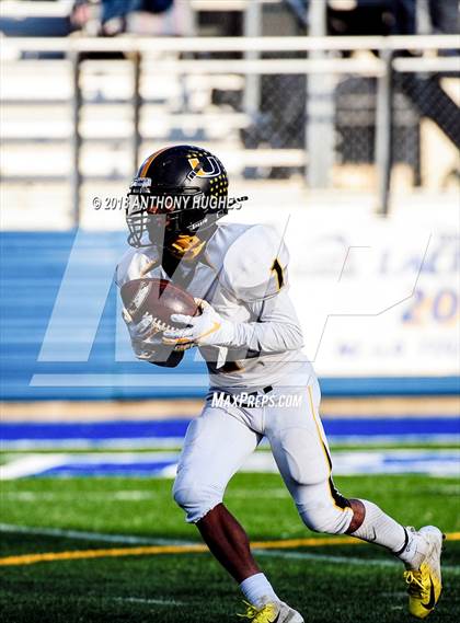 Thumbnail 1 in Uniondale vs. Freeport (Section 8 Conference I Semifinal)  photogallery.