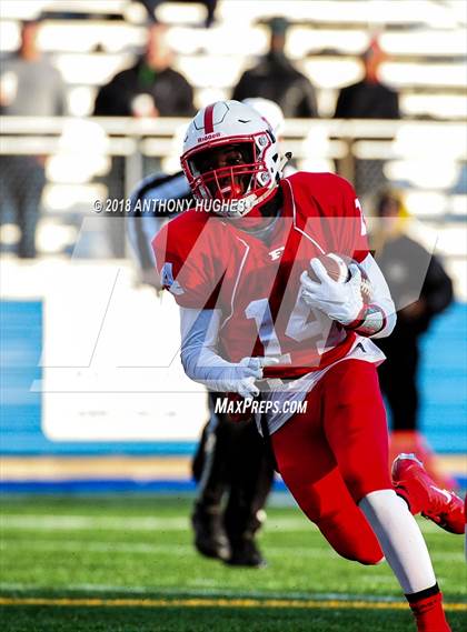 Thumbnail 1 in Uniondale vs. Freeport (Section 8 Conference I Semifinal)  photogallery.