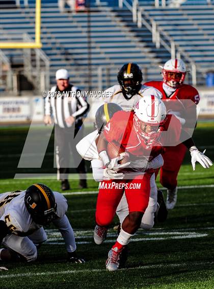 Thumbnail 1 in Uniondale vs. Freeport (Section 8 Conference I Semifinal)  photogallery.