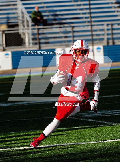 Thumbnail 3 in Uniondale vs. Freeport (Section 8 Conference I Semifinal)  photogallery.