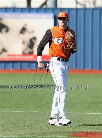 Thumbnail 3 in Bishop Lynch vs. Rockwall (Jesuit Classic) photogallery.