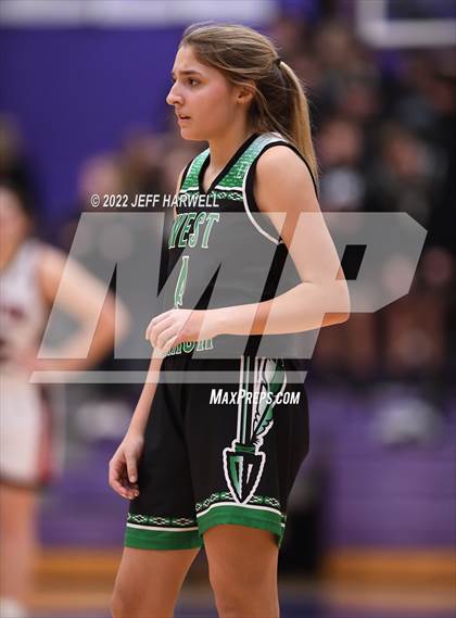 Thumbnail 3 in West Branch vs. Norton (OHSAA D2 Regional Semifinal) photogallery.
