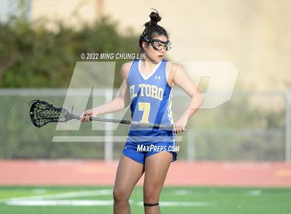 Thumbnail 3 in El Toro @ Aliso Niguel photogallery.