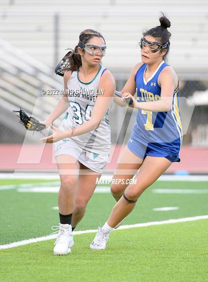 Thumbnail 3 in El Toro @ Aliso Niguel photogallery.
