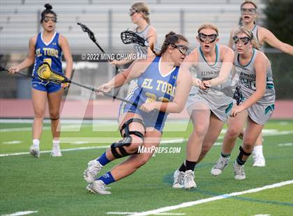 Thumbnail 3 in El Toro @ Aliso Niguel photogallery.