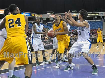 Thumbnail 2 in Bishop O'Dowd vs. Sacred Heart Cathedral (CIF D3 NorCal Regional Final) photogallery.