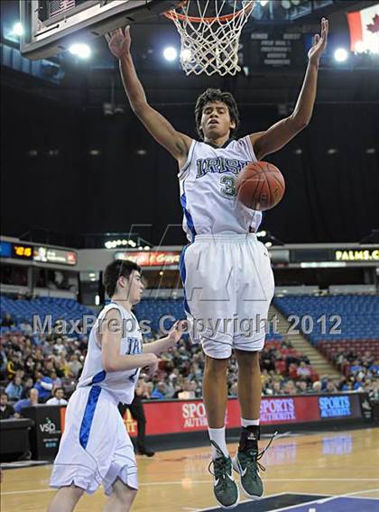 Thumbnail 2 in Bishop O'Dowd vs. Sacred Heart Cathedral (CIF D3 NorCal Regional Final) photogallery.