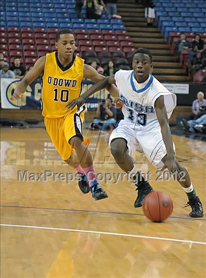 Thumbnail 2 in Bishop O'Dowd vs. Sacred Heart Cathedral (CIF D3 NorCal Regional Final) photogallery.