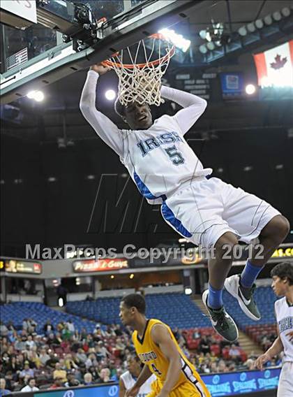 Thumbnail 3 in Bishop O'Dowd vs. Sacred Heart Cathedral (CIF D3 NorCal Regional Final) photogallery.