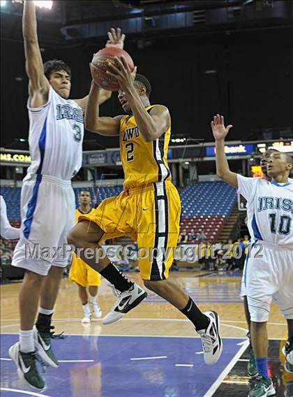 Thumbnail 1 in Bishop O'Dowd vs. Sacred Heart Cathedral (CIF D3 NorCal Regional Final) photogallery.