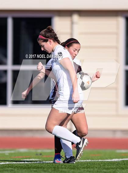 Thumbnail 2 in Archbishop Mitty vs Saint Francis photogallery.