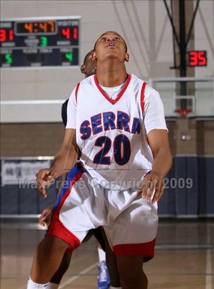 Thumbnail 3 in Serra vs. Cheyenne (MLK Hoops Shootout) photogallery.
