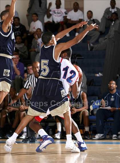 Thumbnail 2 in Serra vs. Cheyenne (MLK Hoops Shootout) photogallery.