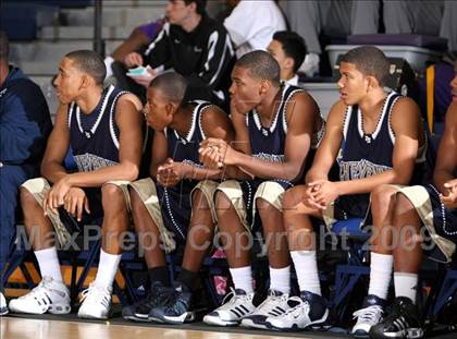 Thumbnail 2 in Serra vs. Cheyenne (MLK Hoops Shootout) photogallery.