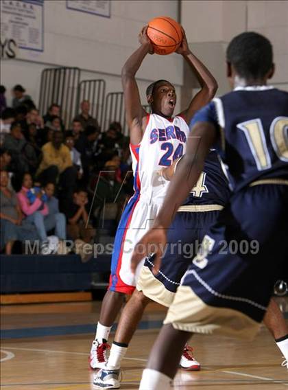 Thumbnail 1 in Serra vs. Cheyenne (MLK Hoops Shootout) photogallery.