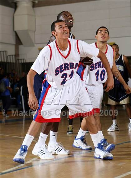 Thumbnail 1 in Serra vs. Cheyenne (MLK Hoops Shootout) photogallery.